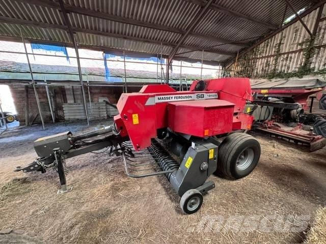 Massey Ferguson 1842 Küp balya makinalari