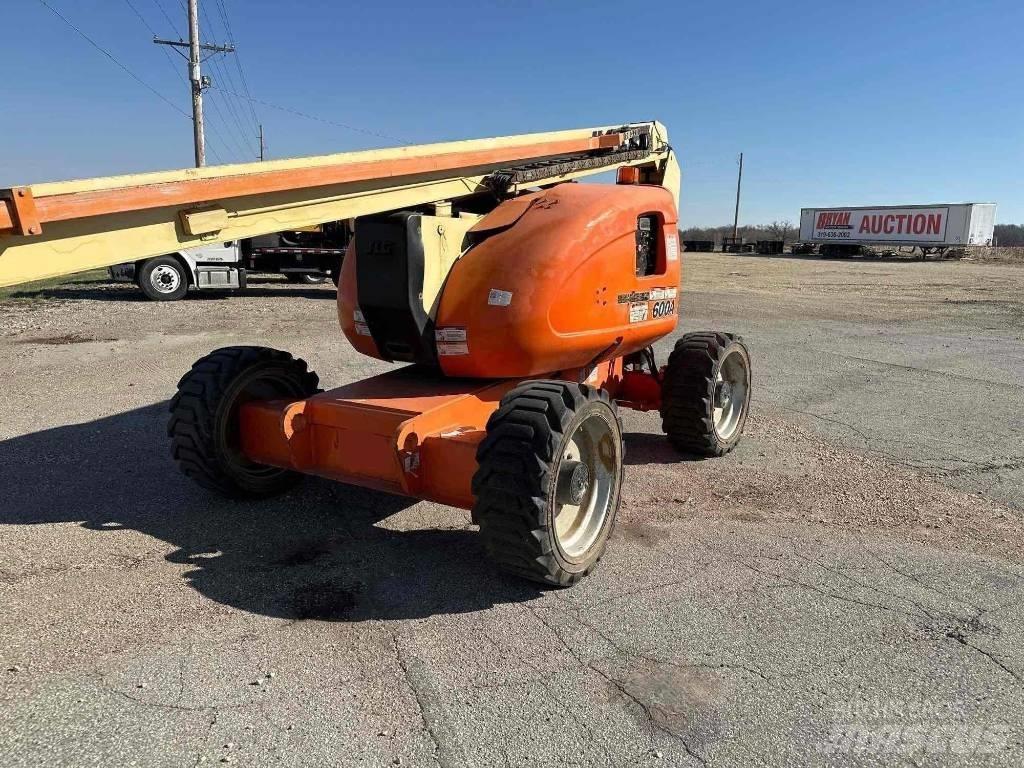 JLG 600A Körüklü personel platformları