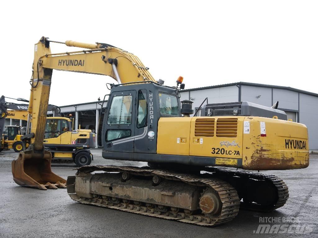 Hyundai R 320 LC-7A Paletli ekskavatörler