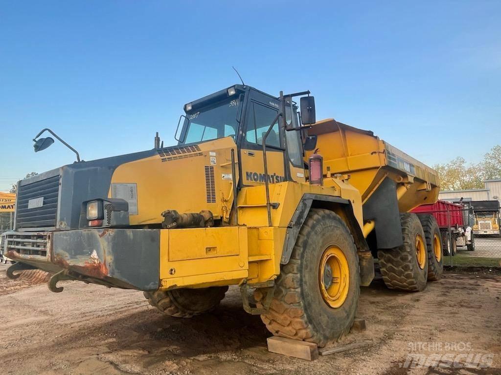 Komatsu HM 400-2 Belden kirma kaya kamyonu