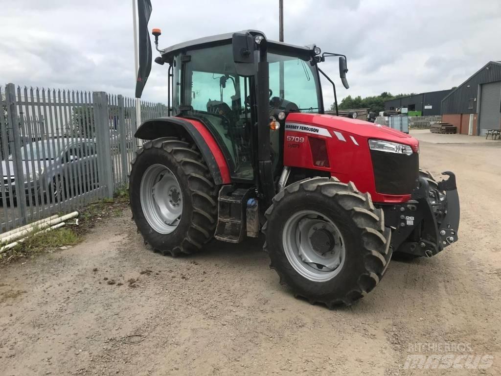 Massey Ferguson 5709 Traktörler