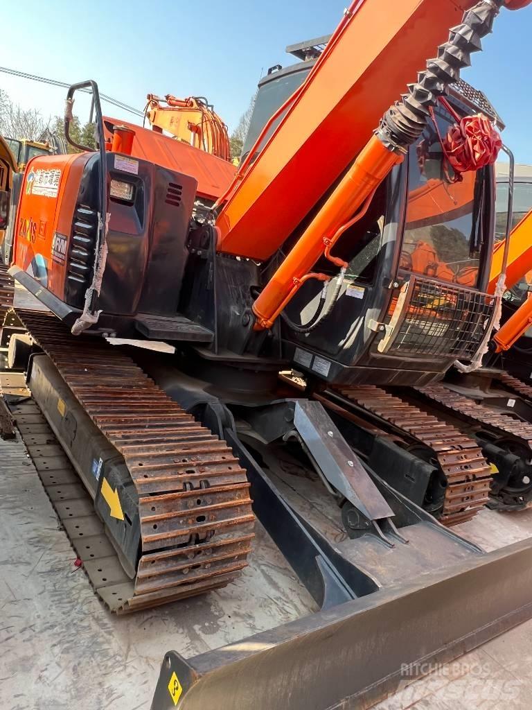 Hitachi ZX70 Midi ekskavatörler 7 - 12 t