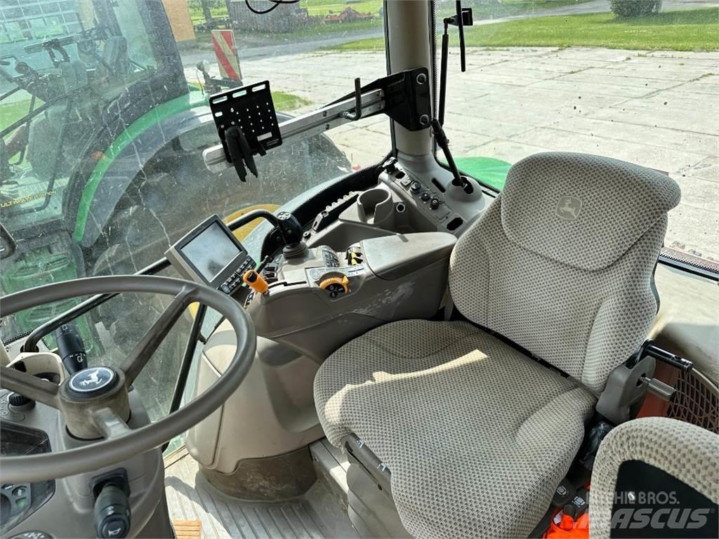 John Deere 6215R Traktörler
