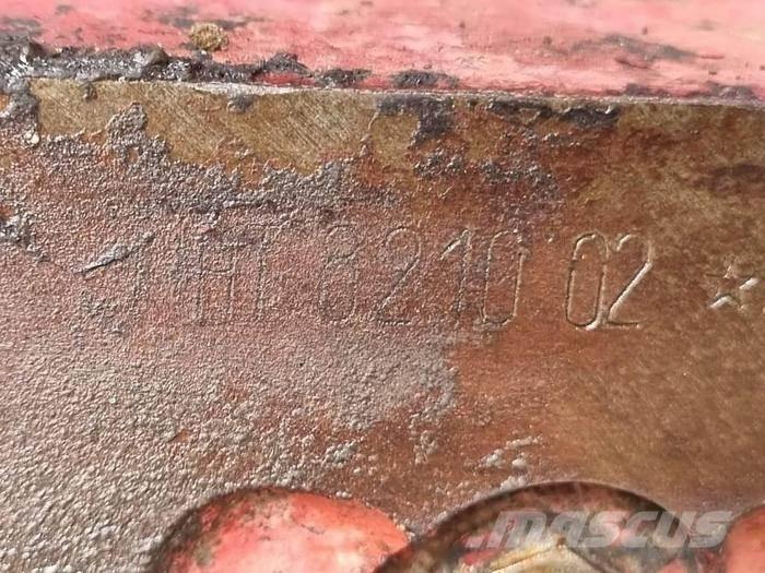  Engines 8210 Diger aksam