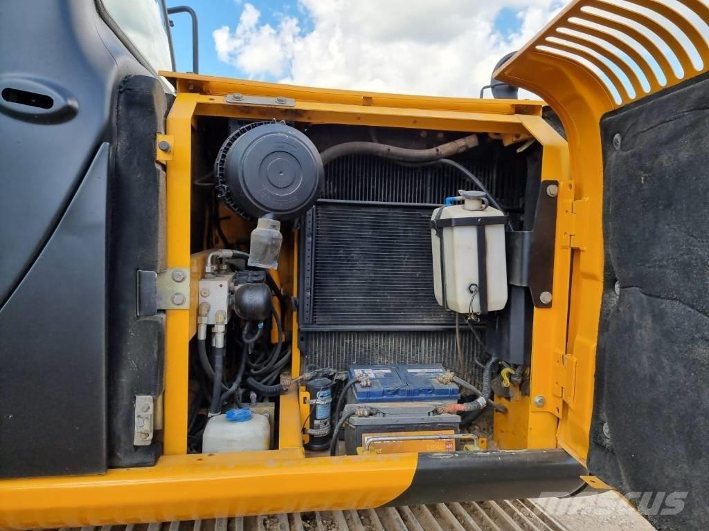JCB JS 130 LC Paletli ekskavatörler