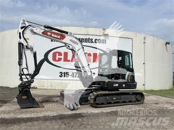 Bobcat E88R2 Paletli ekskavatörler