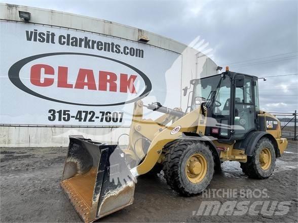 CAT 906M Tekerlekli yükleyiciler