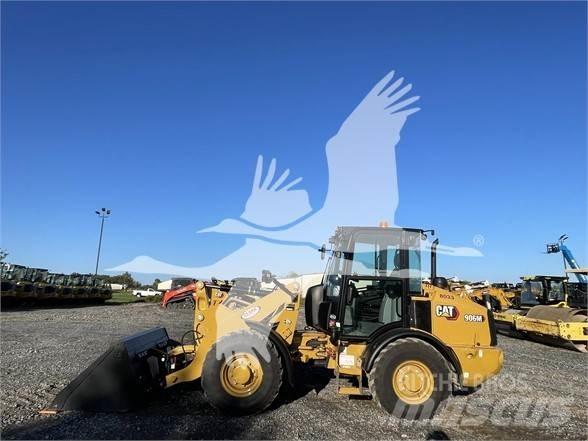 CAT 906M Tekerlekli yükleyiciler