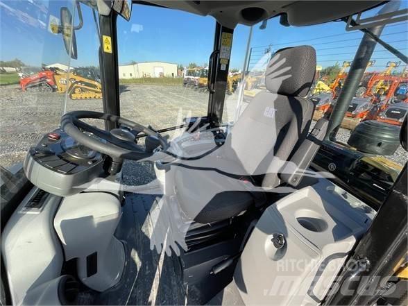 CAT 906M Tekerlekli yükleyiciler