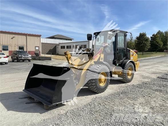 CAT 906M Tekerlekli yükleyiciler