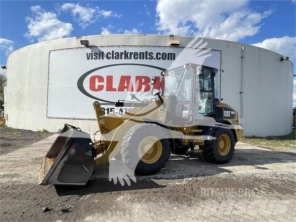 CAT 908M Tekerlekli yükleyiciler
