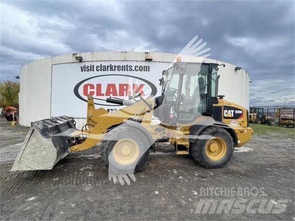CAT 908M Tekerlekli yükleyiciler