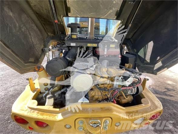 CAT 908M Tekerlekli yükleyiciler