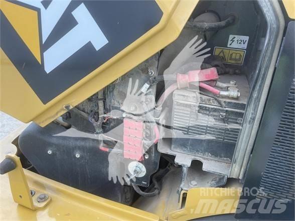 CAT 908M Tekerlekli yükleyiciler