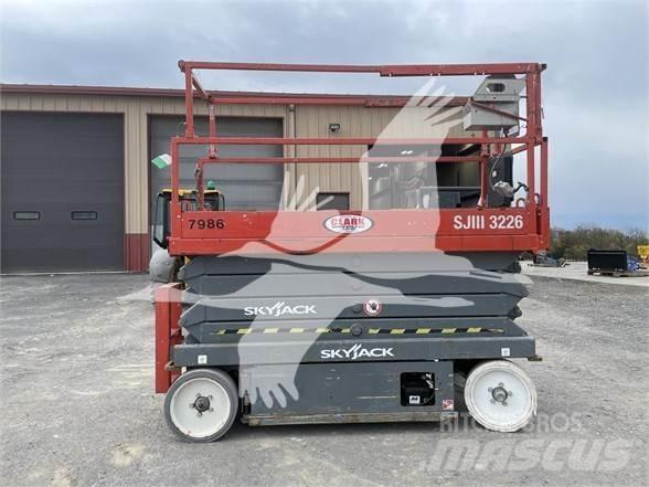 SkyJack SJ3226 Makasli platformlar