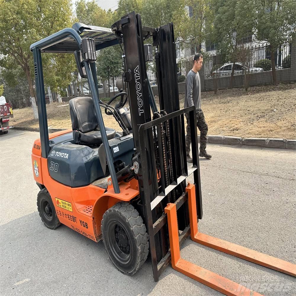 Toyota 02-7 FD F 30 Dizel forkliftler
