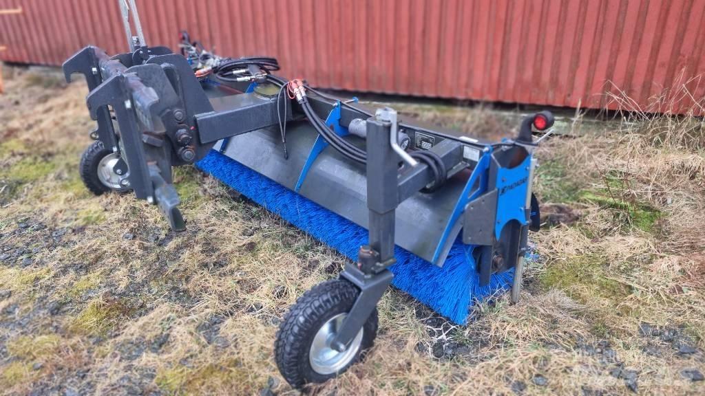 Ysta SV 250 Cadde süpürücüler