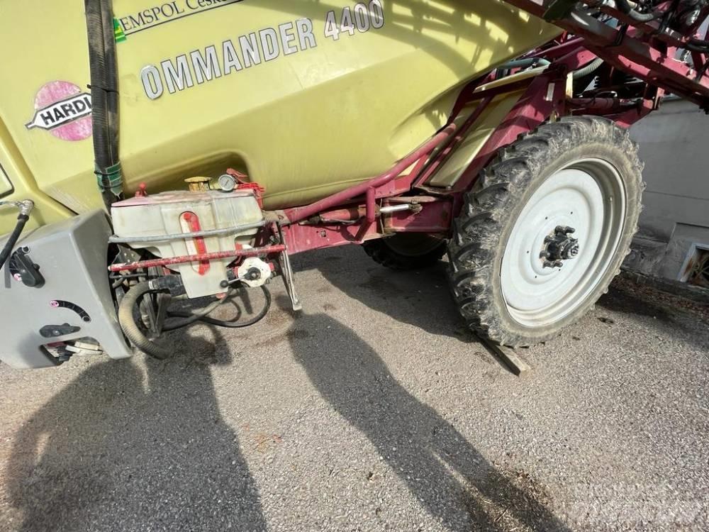 Hardi Commander 4400 Çekilir pülverizatörler