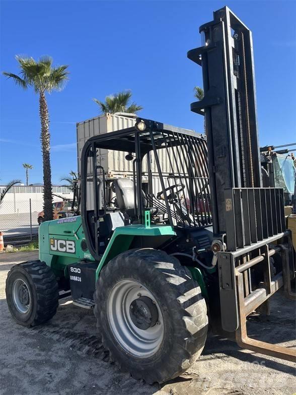 JCB 930 Arazi tipi forklift