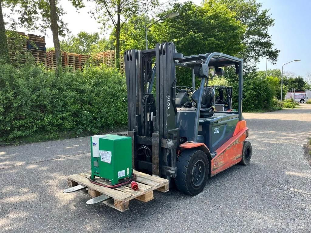 Toyota 8FBMT45 Elektrikli forkliftler