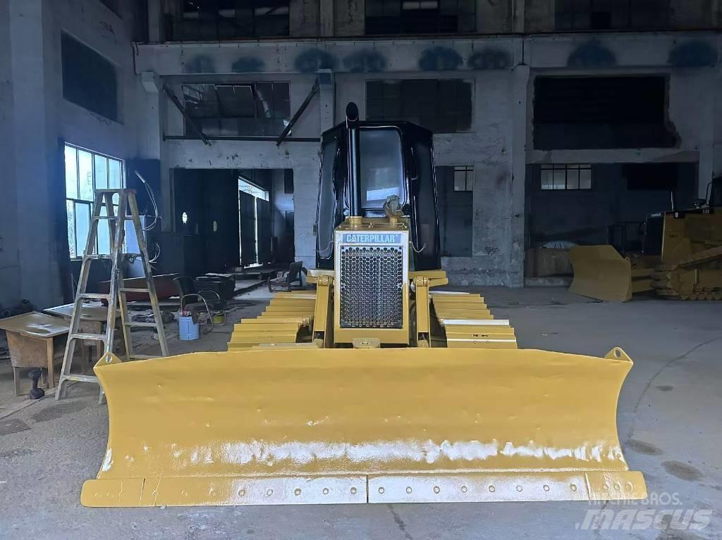 CAT D 4 C Paletli dozerler