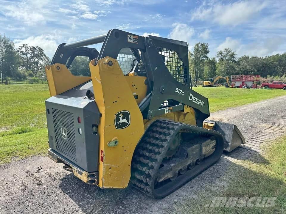 John Deere 317G Skid steer loderler