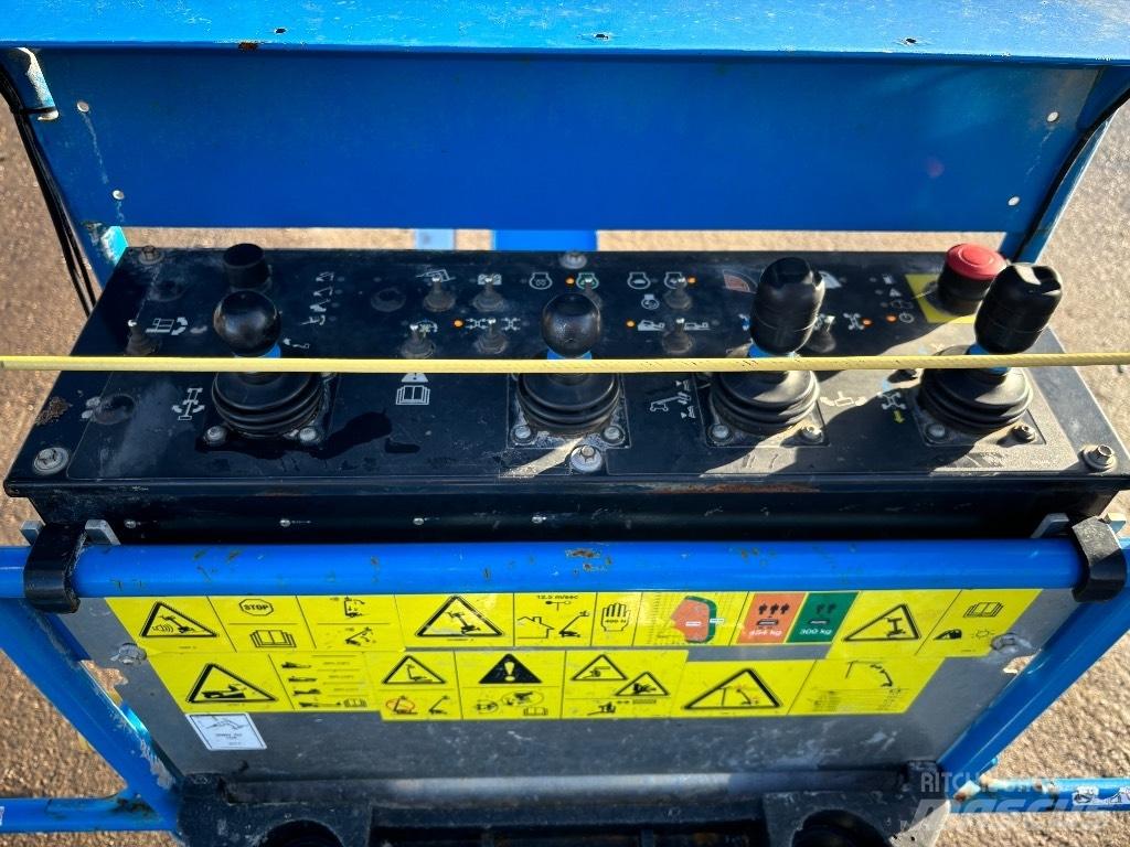 Genie SX 135 XC Teleskopik personel platformları