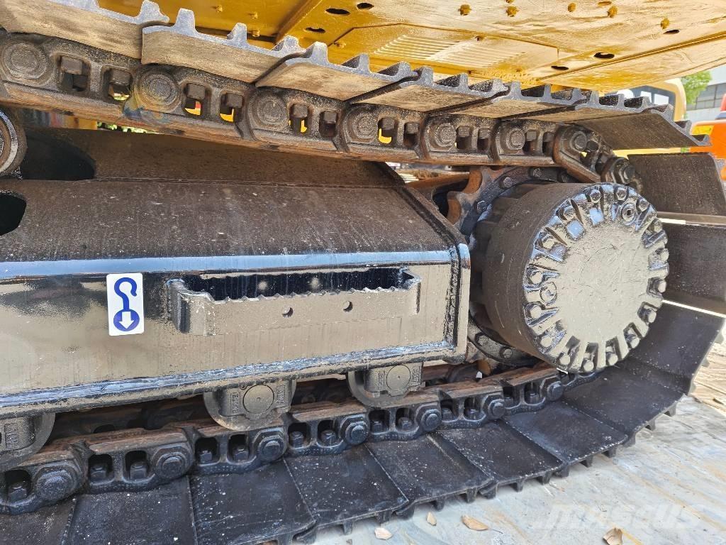 CAT 320 D Paletli ekskavatörler