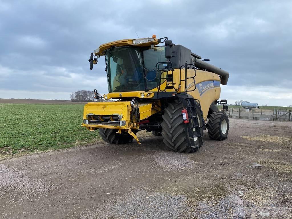 New Holland CX 8090 Biçerdöverler