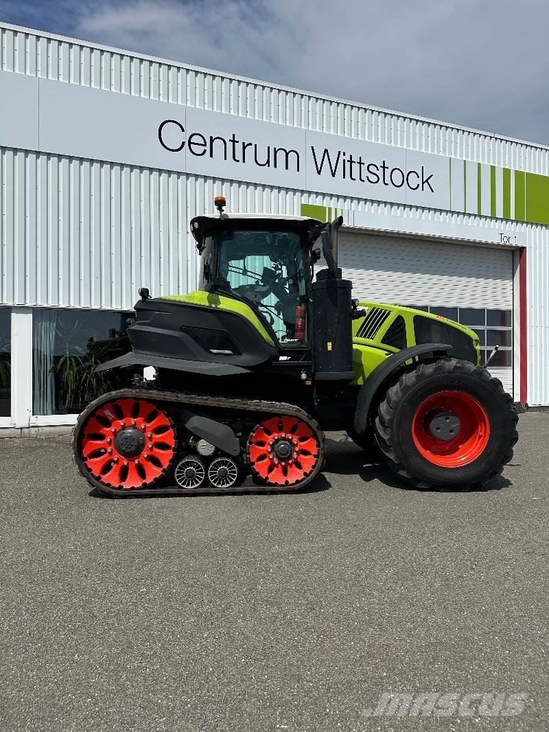 CLAAS Axion 960 TT Paletli vinçler