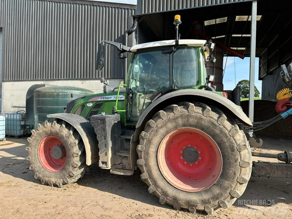 Fendt 724 Profi Plus Traktörler