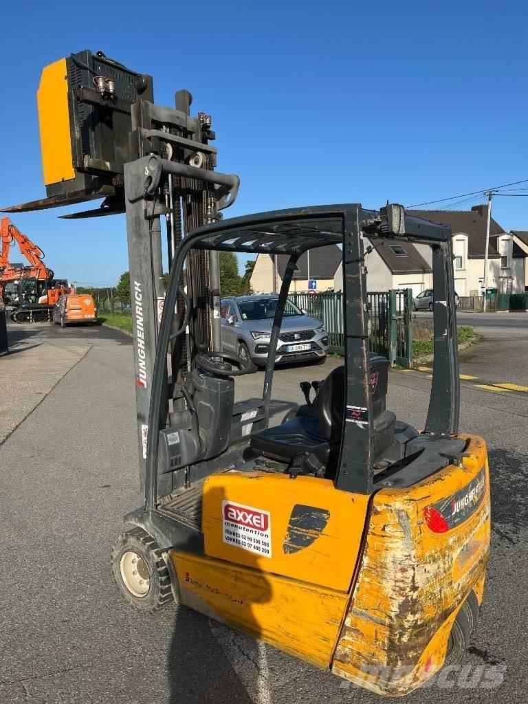 Jungheinrich EFG218 Elektrikli forkliftler