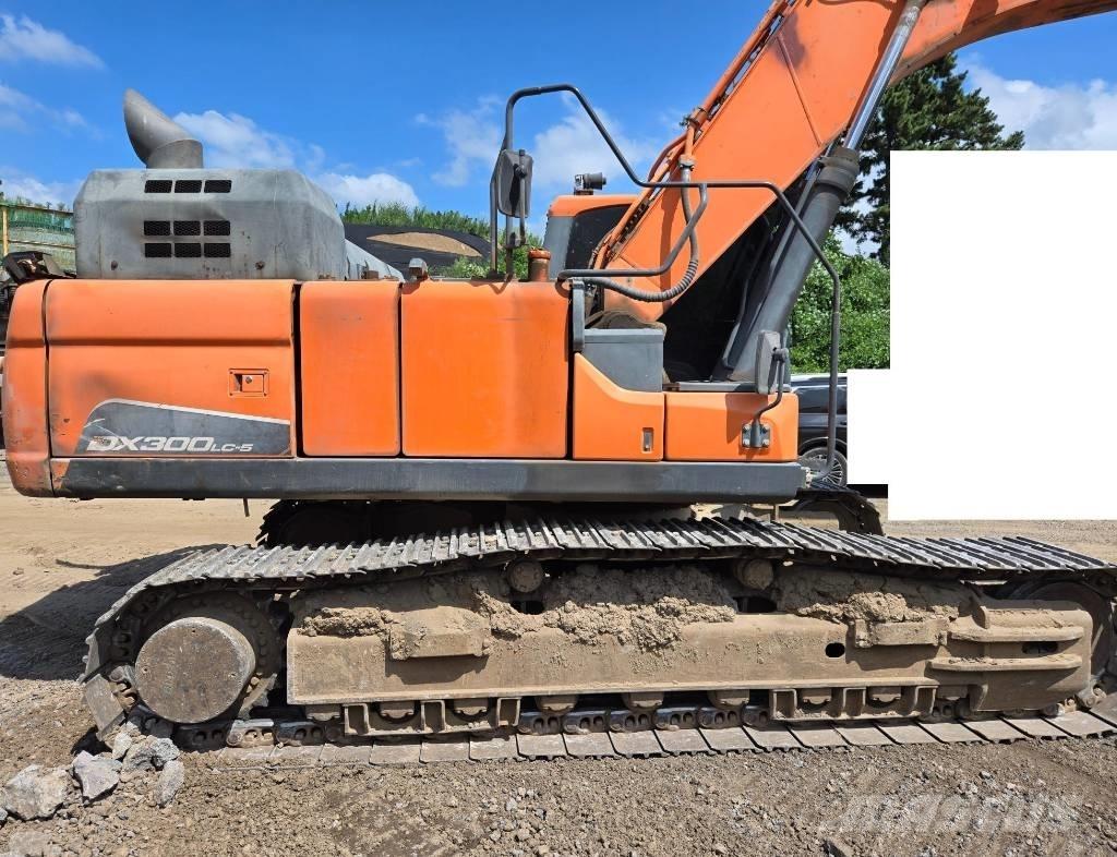 Doosan DX 300 LC-5 Paletli ekskavatörler