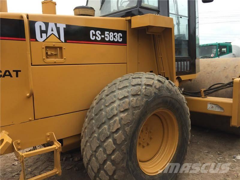 CAT CS-583C Tek tamburlu silindirler
