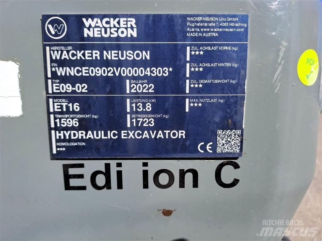 Wacker Neuson ET16 Paletli ekskavatörler