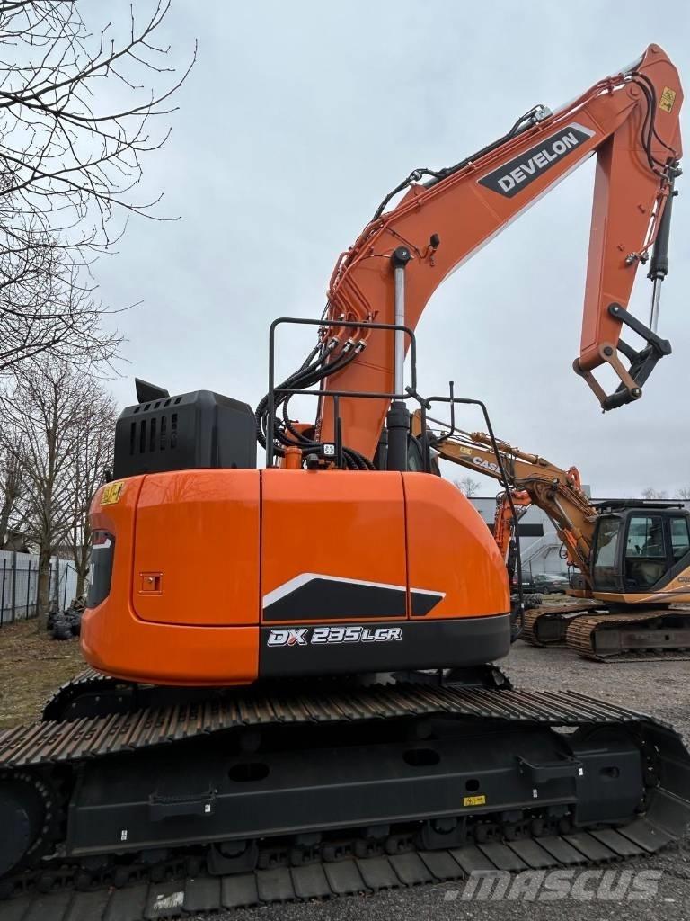 Develon DX 235 LCR-7 Paletli ekskavatörler