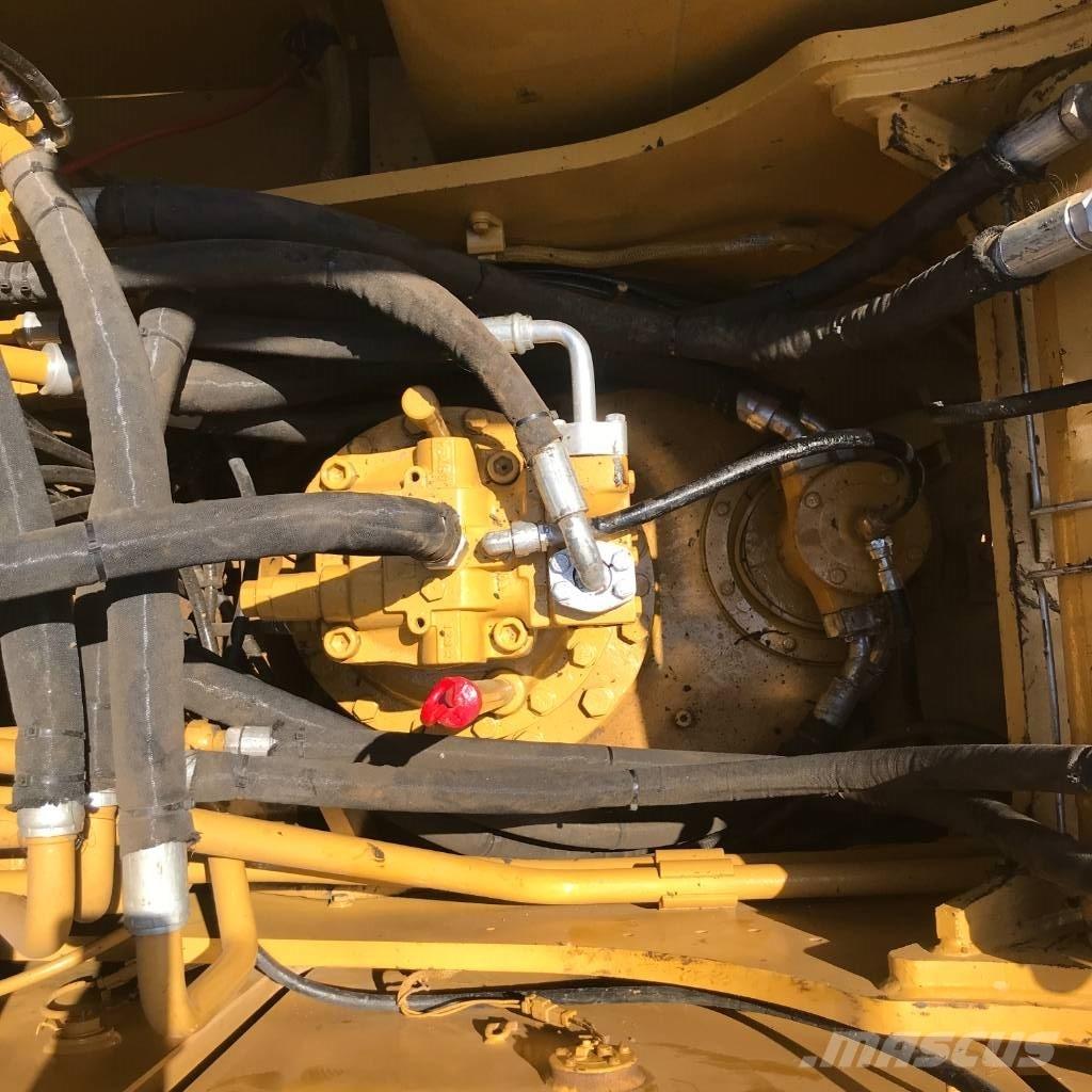 CAT 320 D Amfibi Ekskavatörler