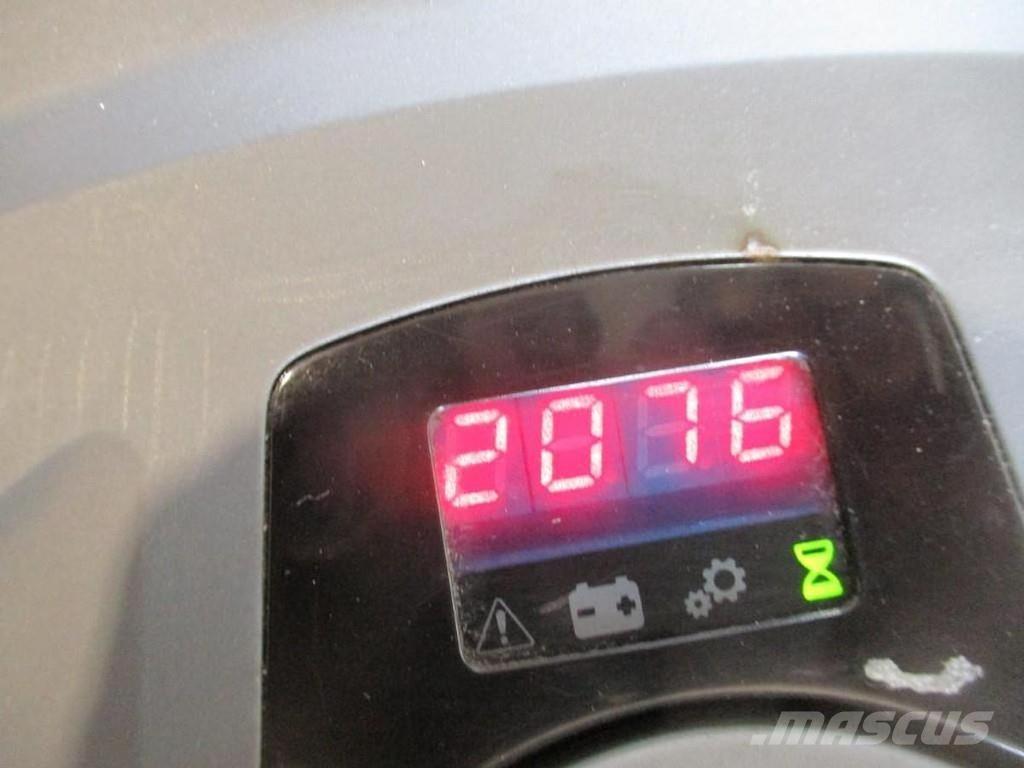 Toyota LPE200 Düsük seviye platformu