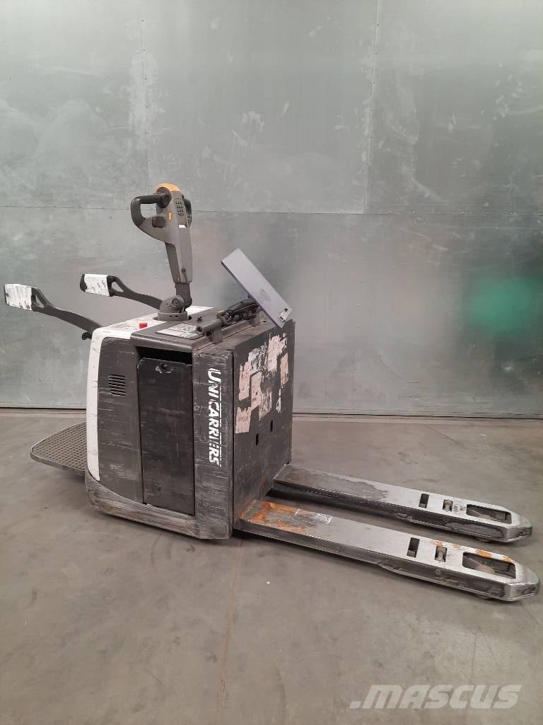 UniCarriers 200PMR Düsük seviye platformu