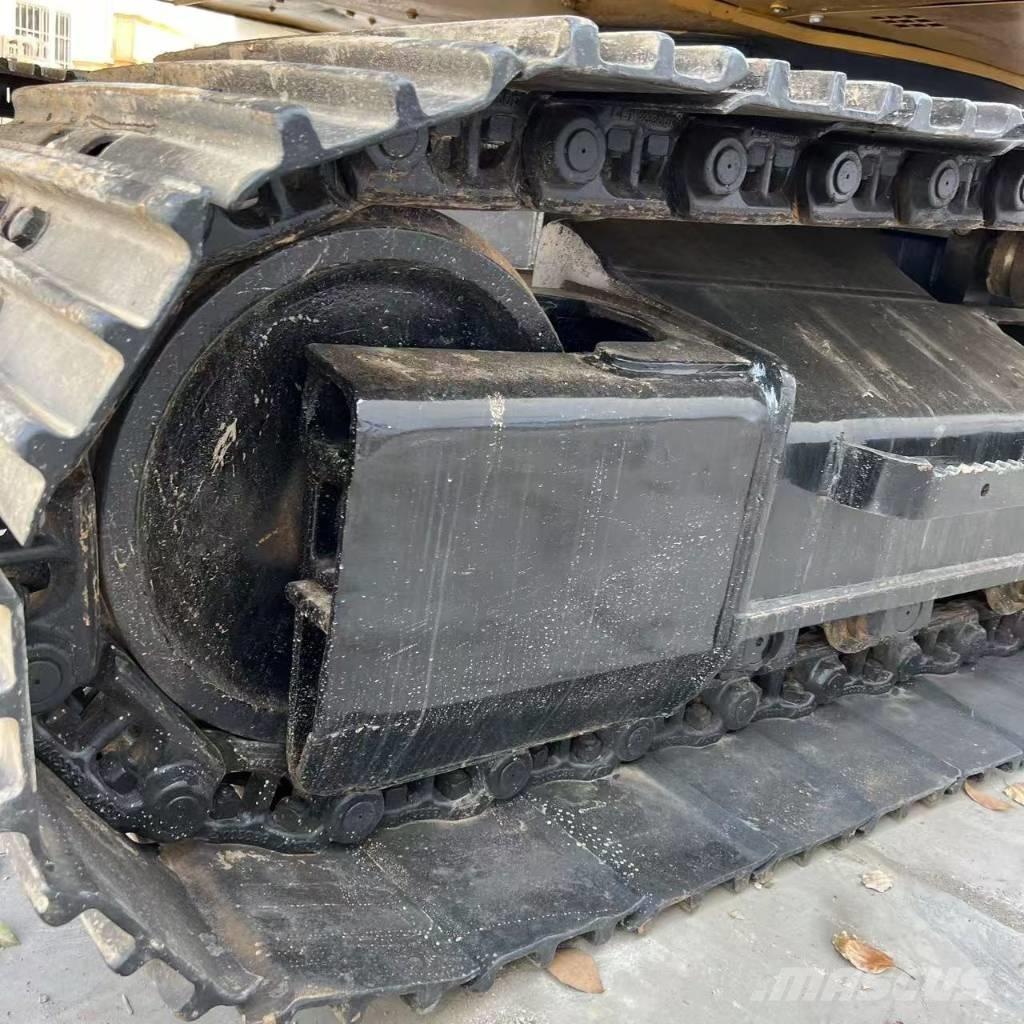 CAT 320d2 Midi ekskavatörler 7 - 12 t