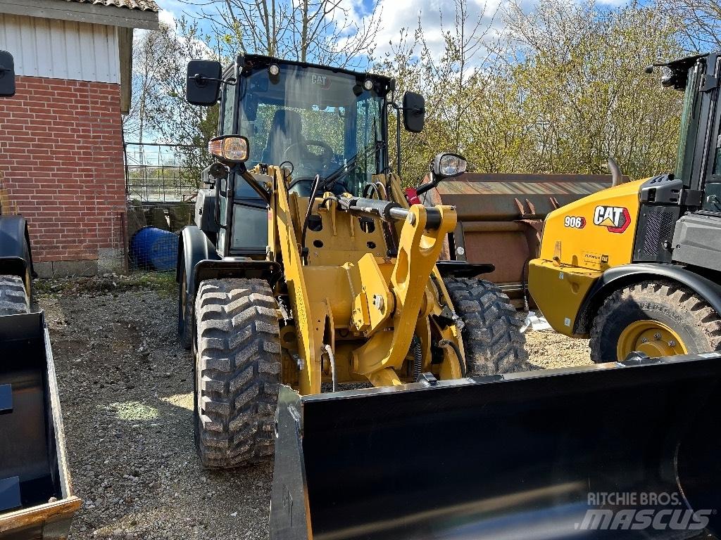 CAT 906 Tekerlekli yükleyiciler