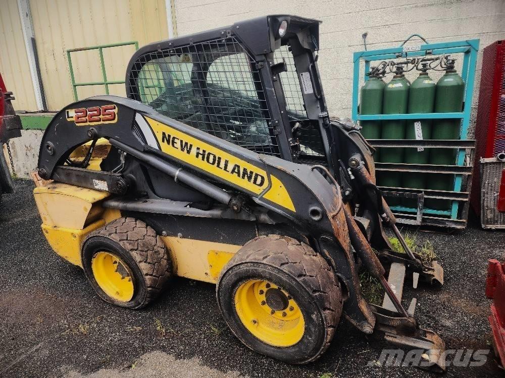 New Holland 225L Skid steer loderler