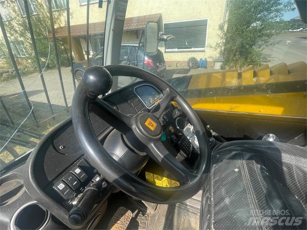 JCB 531-70 Tarimsal teleskopik yükleyiciler
