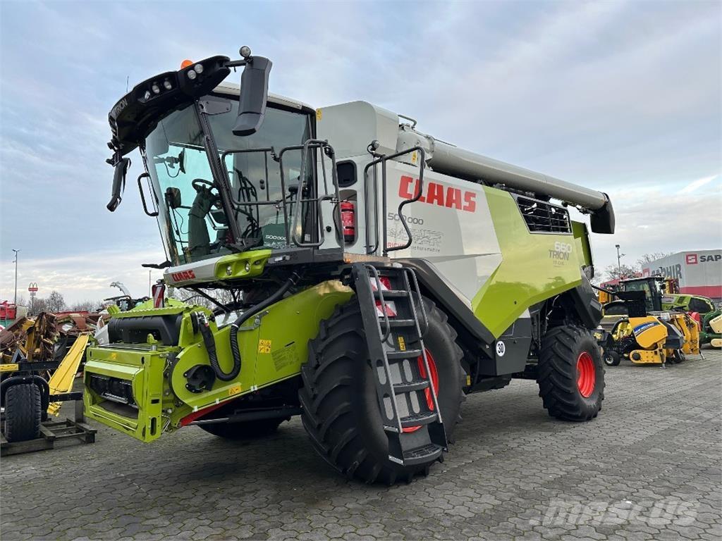 CLAAS Trion 660 Biçerdöverler