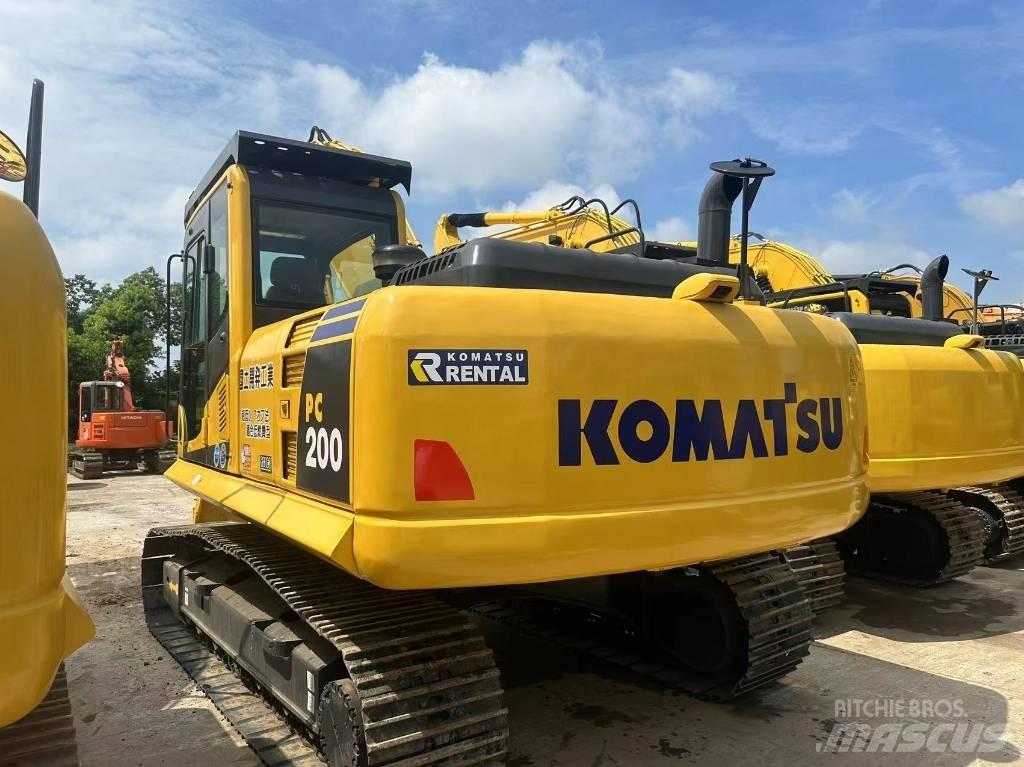 Komatsu PC 200 Paletli ekskavatörler