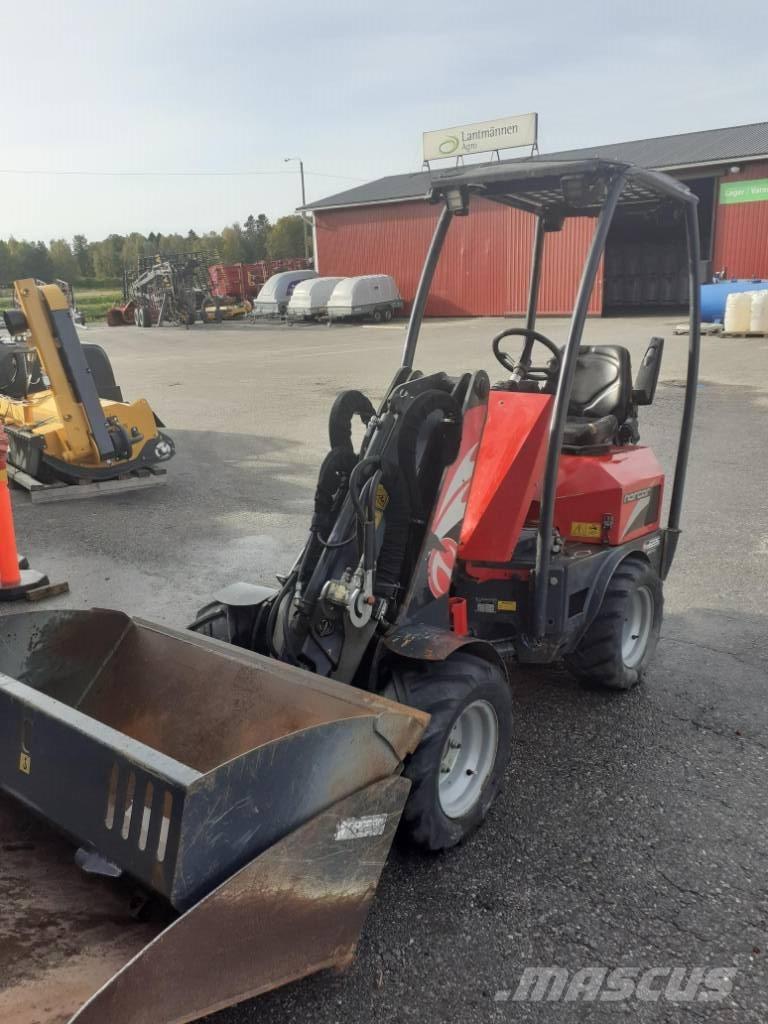 Norcar A6226 Çok amaçlı yükleyiciler