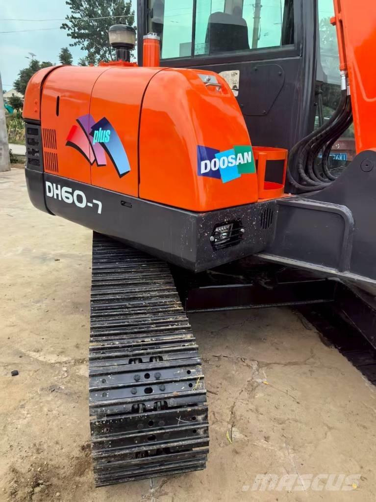 Doosan DH 60 Mini ekskavatörler, 7 tona dek