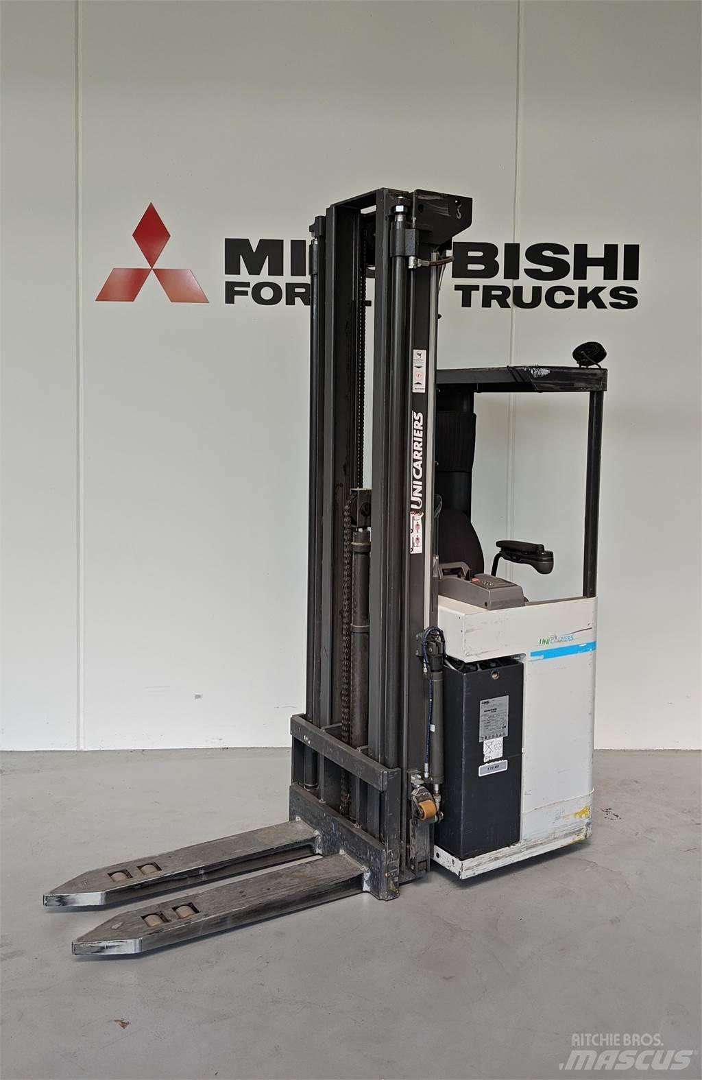Atlet XSN160 Düsük seviye platformu