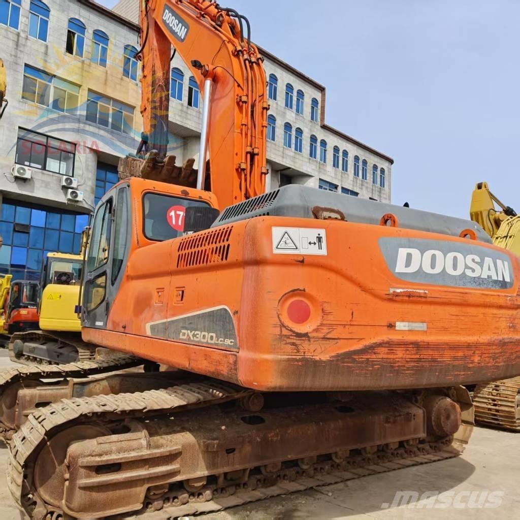 Doosan DX300LC Paletli ekskavatörler