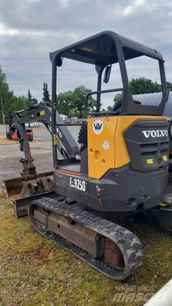 Volvo ECR 25 D Mini ekskavatörler, 7 tona dek